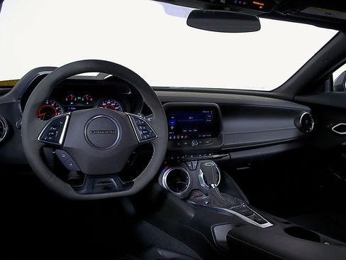 Used 2024 Chevrolet Camaro LT RWD image 12