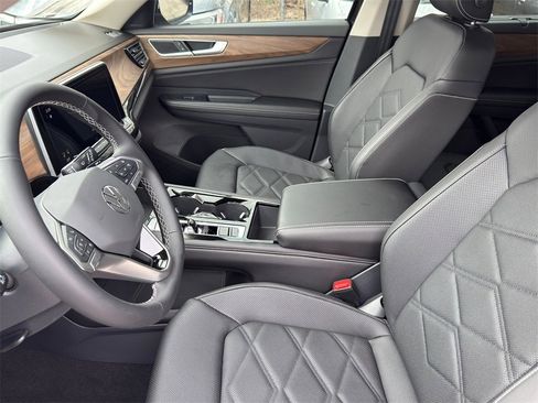 New 2026 Volkswagen Atlas SE image 12