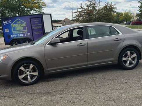 Used 2011 Chevrolet Malibu LT FWD image 5