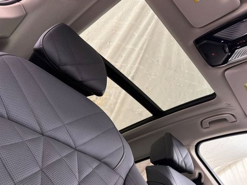 Certified 2024 BMW X7 xDrive40i AWD/4WD image 17