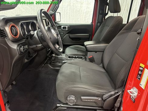 Used 2021 Jeep Gladiator Sport AWD/4WD image 23