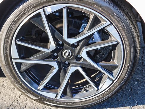 Used 2024 Nissan Sentra SR image 11