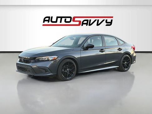 Used 2023 Honda Civic Sport image 3