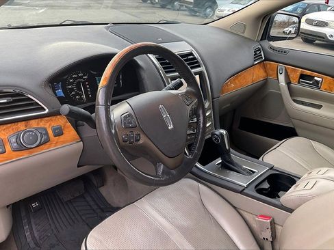 Used 2011 Lincoln MKX AWD w/ 102A Rapid Spec Order Code image 12