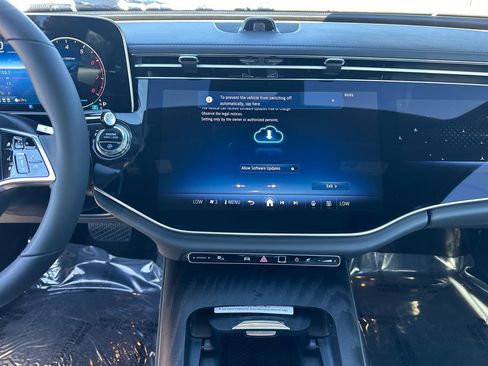 New 2026 Mercedes-Benz E 350 Sedan image 31