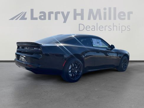 New 2026 Dodge Charger Scat Pack w/ Blacktop Package AWD/4WD image 6