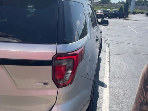 Used 2016 Ford Explorer Sport w/ Equipment Group 401A AWD/4WD image 4