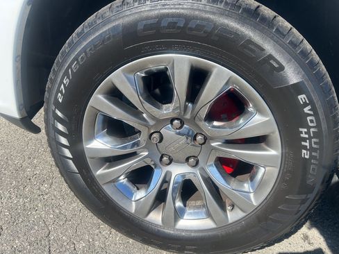 Used 2015 RAM 1500 Limited image 11