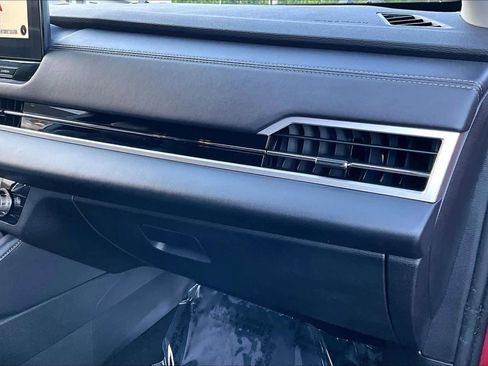 Used 2025 Mitsubishi Outlander SE AWD/4WD image 18