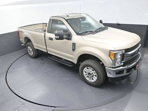 Used 2017 Ford F250 XLT w/ XLT Value Package AWD/4WD image 19