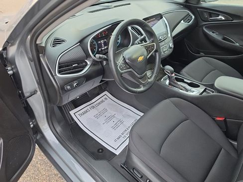 Used 2023 Chevrolet Malibu RS image 9
