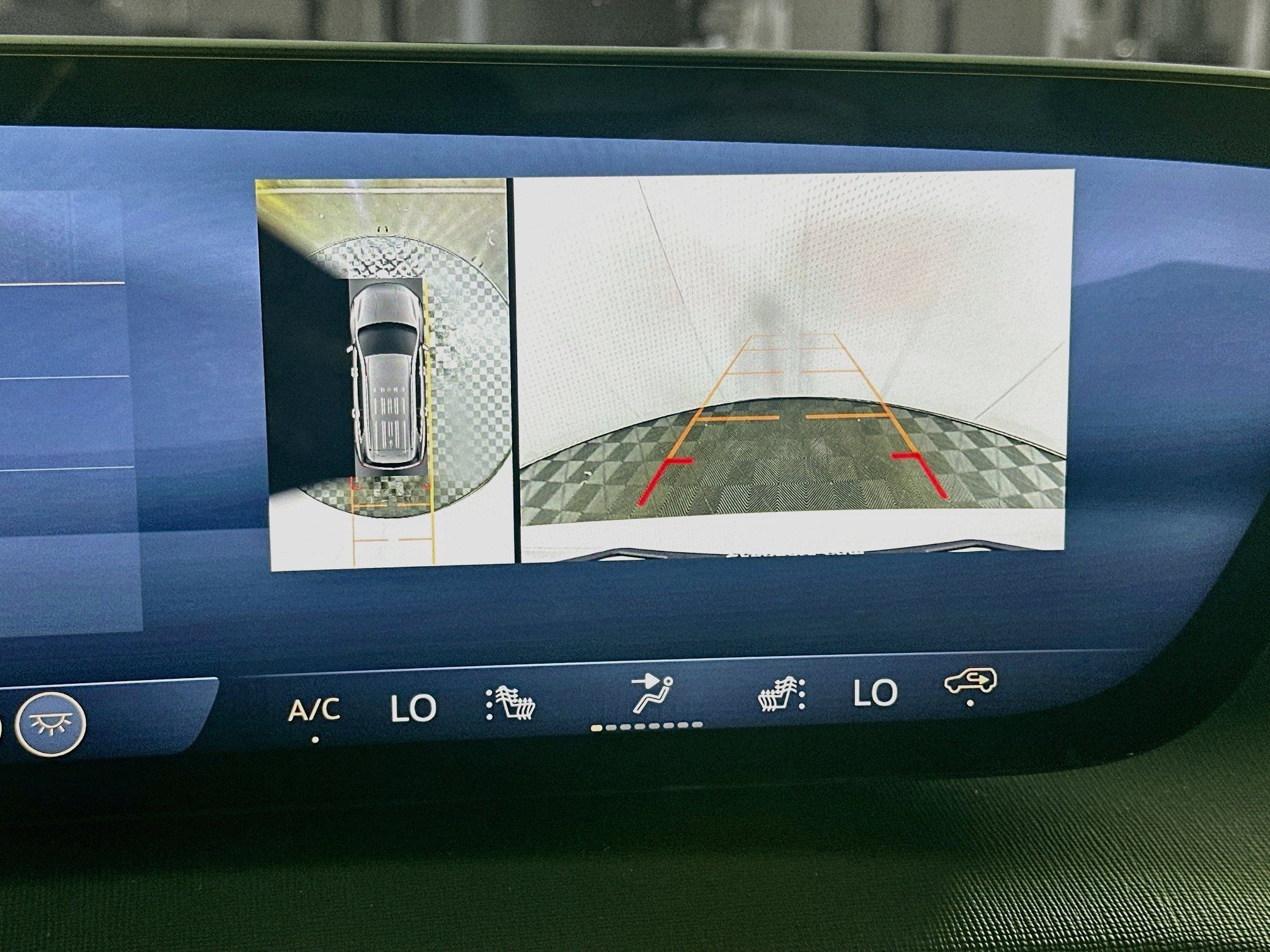 Used 2025 Buick Enclave Preferred FWD image 23