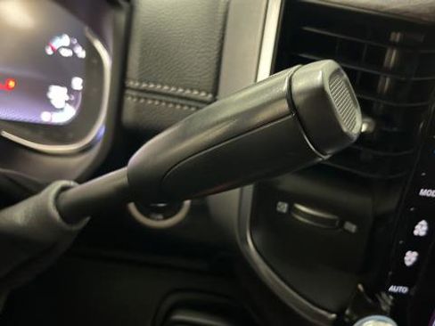 Used 2025 RAM 3500 Laramie AWD/4WD image 19