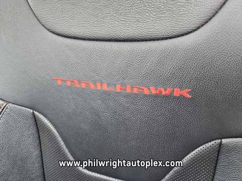Used 2022 Jeep Compass Trailhawk w/ Trailhawk Elite Group AWD/4WD image 9