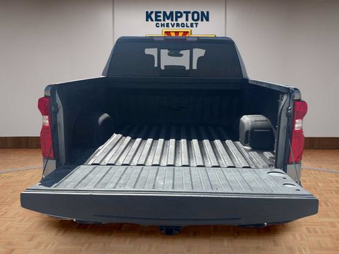 Used 2021 Chevrolet Silverado 1500 LT Trail Boss w/ Convenience Package II AWD/4WD image 18