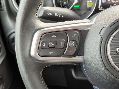 Used 2023 Jeep Wrangler Unlimited Sahara image 25