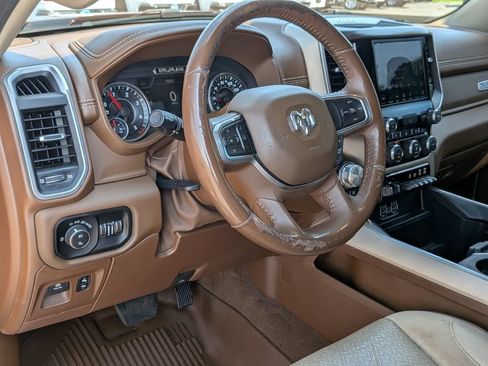 Used 2020 RAM 1500 Laramie AWD/4WD image 34