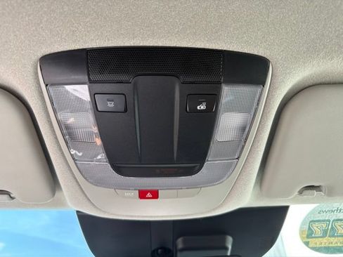 Certified 2023 Kia Niro EX FWD image 17