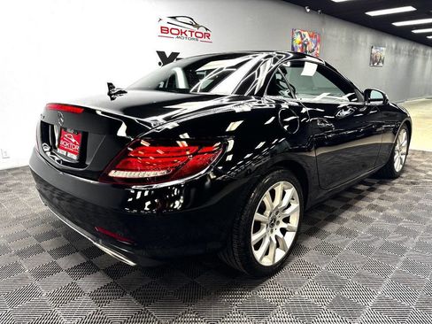 Used 2019 Mercedes-Benz SLC 300 w/ Premium Package image 23