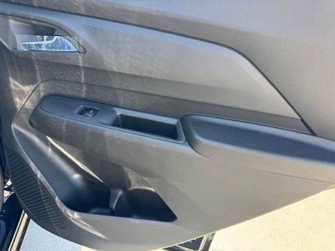 New 2027 Chevrolet Bolt LT w/ Comfort Package FWD image 10