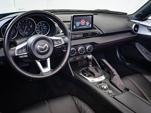 Used 2017 MAZDA MX-5 Miata Grand Touring image 5