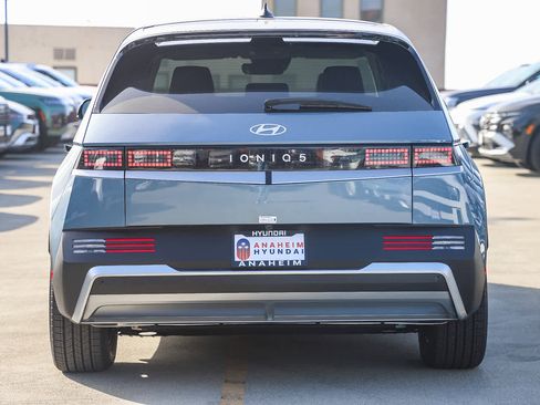 New 2026 Hyundai Ioniq 5 SEL image 7