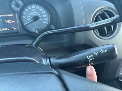 Used 2017 Toyota Tundra SR RWD image 32