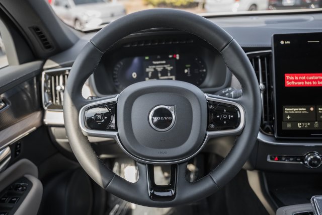 New 2026 Volvo XC90 T8 Plus w/ Protection Package Premier AWD/4WD image 29