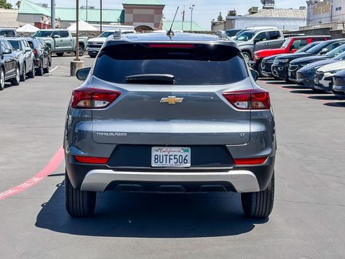 Used 2021 Chevrolet TrailBlazer LT FWD image 3