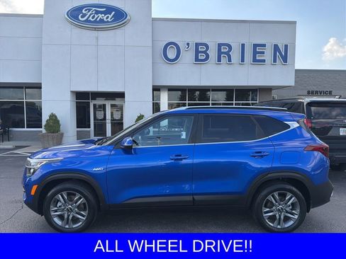 Used 2021 Kia Seltos S AWD/4WD image 2