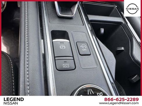 Used 2023 Nissan Pathfinder SL w/ SL Premium Package AWD/4WD image 29