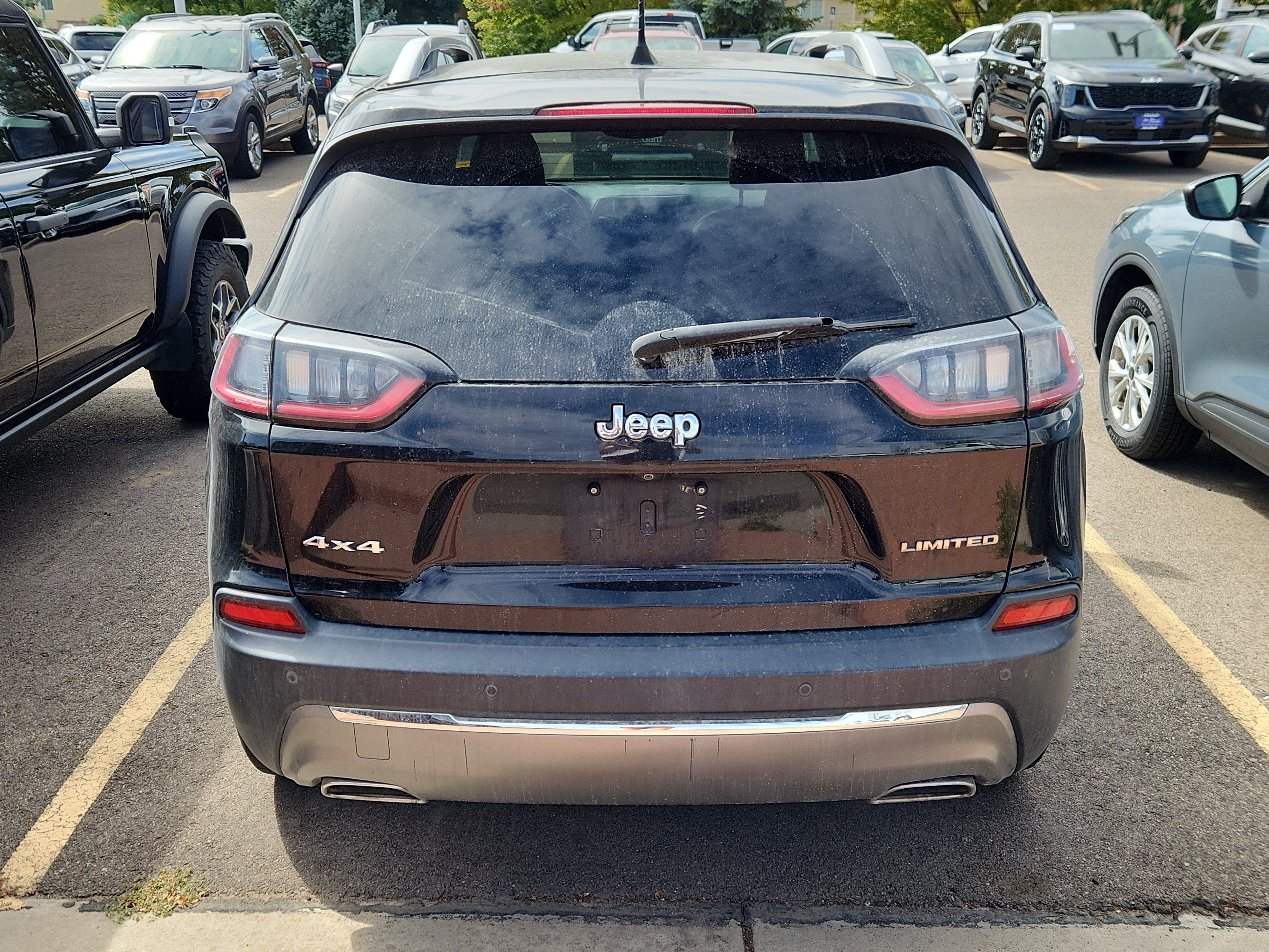 Used 2019 Jeep Cherokee Limited AWD/4WD image 5