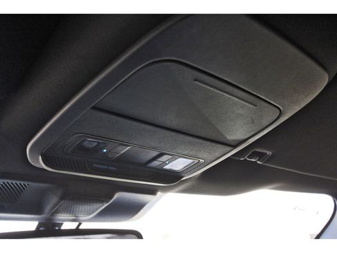 Used 2025 Ford F150 Lariat AWD/4WD image 24