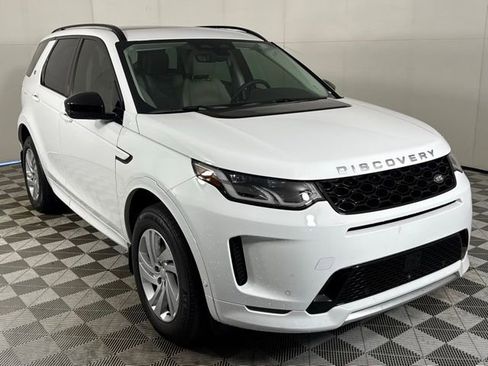 Certified 2025 Land Rover Discovery Sport S image 9