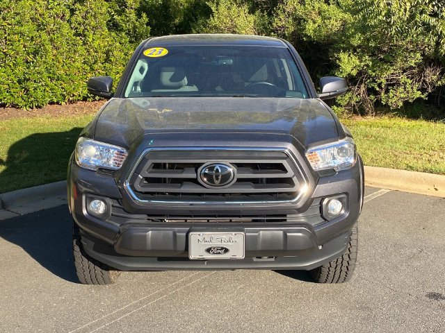 Used 2023 Toyota Tacoma SR5 w/ Technology Package RWD image 2