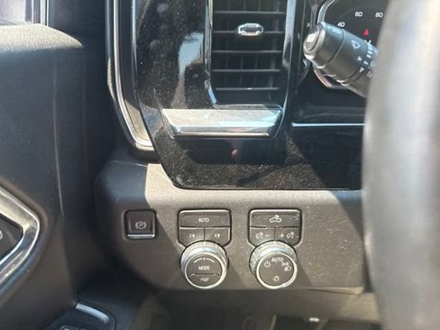 Used 2023 GMC Sierra 1500 SLE AWD/4WD image 22