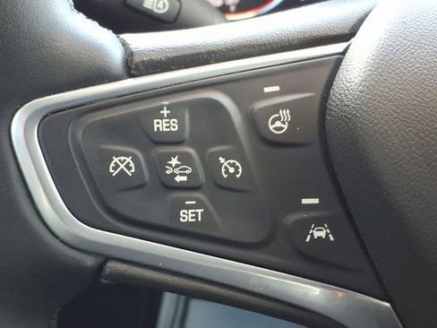 Used 2023 Chevrolet Malibu LT FWD image 32