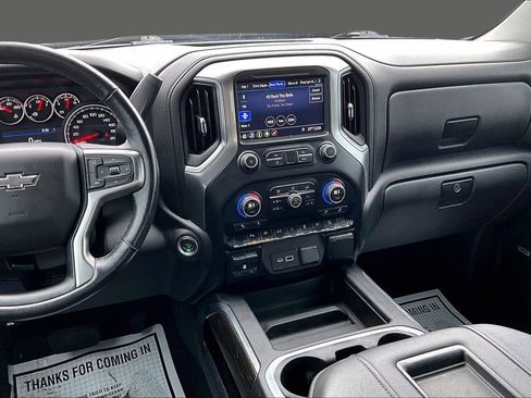 Used 2019 Chevrolet Silverado 1500 LT Trail Boss image 3