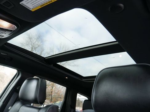 Used 2020 Jeep Grand Cherokee Overland image 15