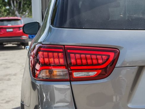 Used 2019 Kia Sorento SX w/ SX Touring Package image 7