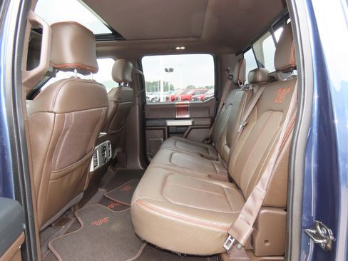 Used 2015 Ford F150 King Ranch w/ Equipment Group 601A Luxury AWD/4WD image 21