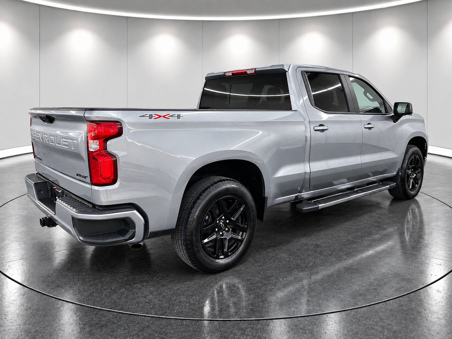 Used 2024 Chevrolet Silverado 1500 RST w/ Protection Package AWD/4WD image 4