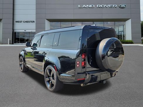 Certified 2023 Land Rover Defender 130 X-Dynamic SE AWD/4WD image 3