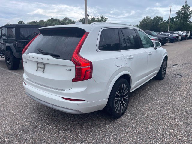 Used 2022 Volvo XC90 T5 Momentum AWD/4WD image 2