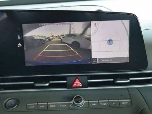 Used 2023 Hyundai Elantra SEL w/ Convenience Package FWD image 39