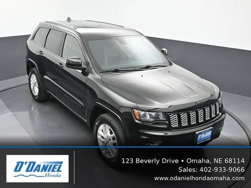 Used 2018 Jeep Grand Cherokee Altitude AWD/4WD image 20