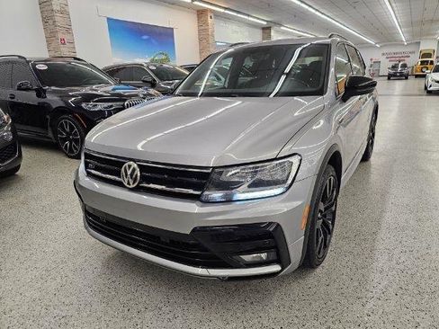 Used 2021 Volkswagen Tiguan SE AWD/4WD image 1