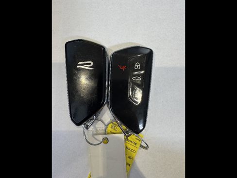 Used 2024 Volkswagen Golf R AWD/4WD image 27