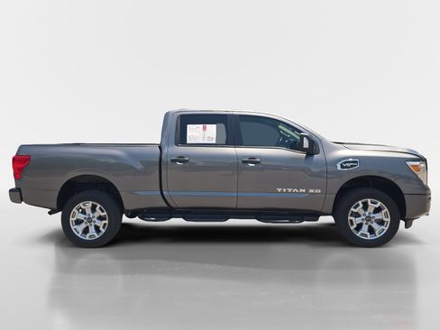 Certified 2024 Nissan Titan SV w/ SV Convenience Package AWD/4WD image 7