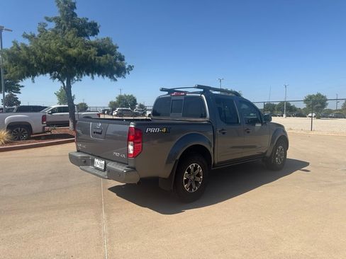Used 2016 Nissan Frontier PRO-4X w/ Pro-4x Luxury Package AWD/4WD image 5
